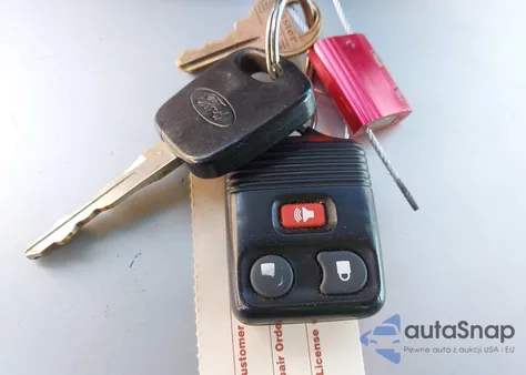 2002 Ford F-150 Lariat/Xlt из США, поврежденный, VIN 1FTRW08L22KB60098